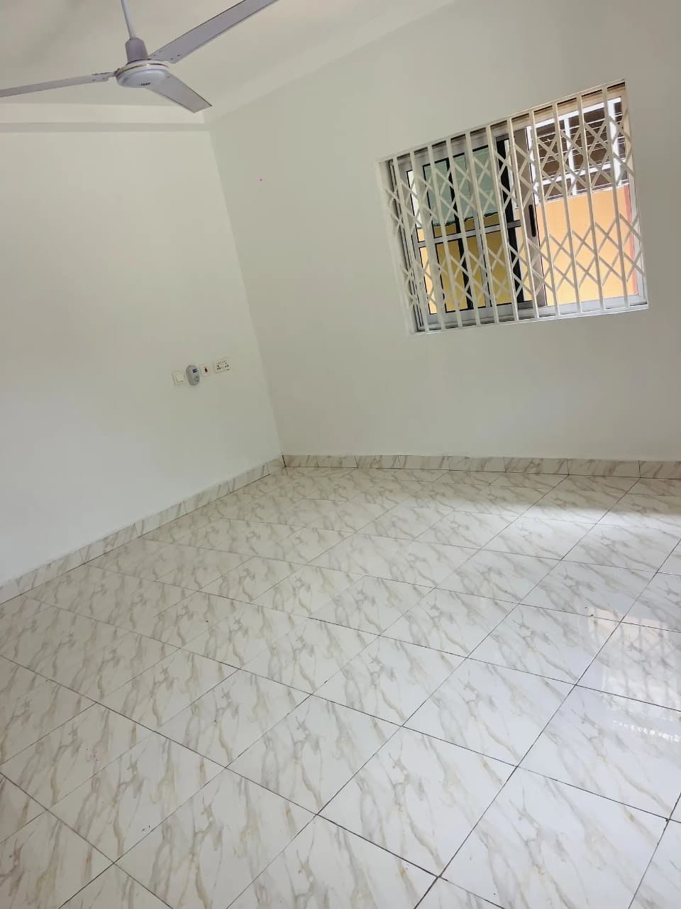 3 Bedroom House - Thumbnail 5