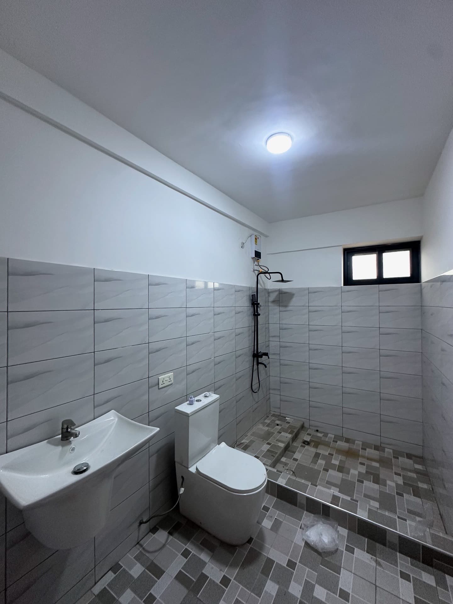 2 Bedroom Apartment - Thumbnail 5