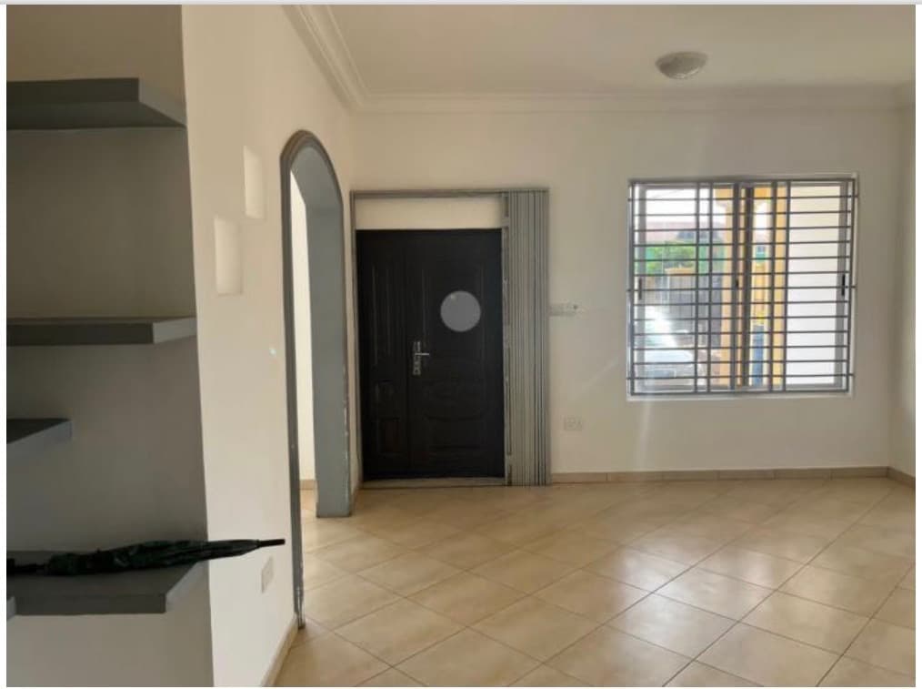 2 Bedroom Apartment - Image 1