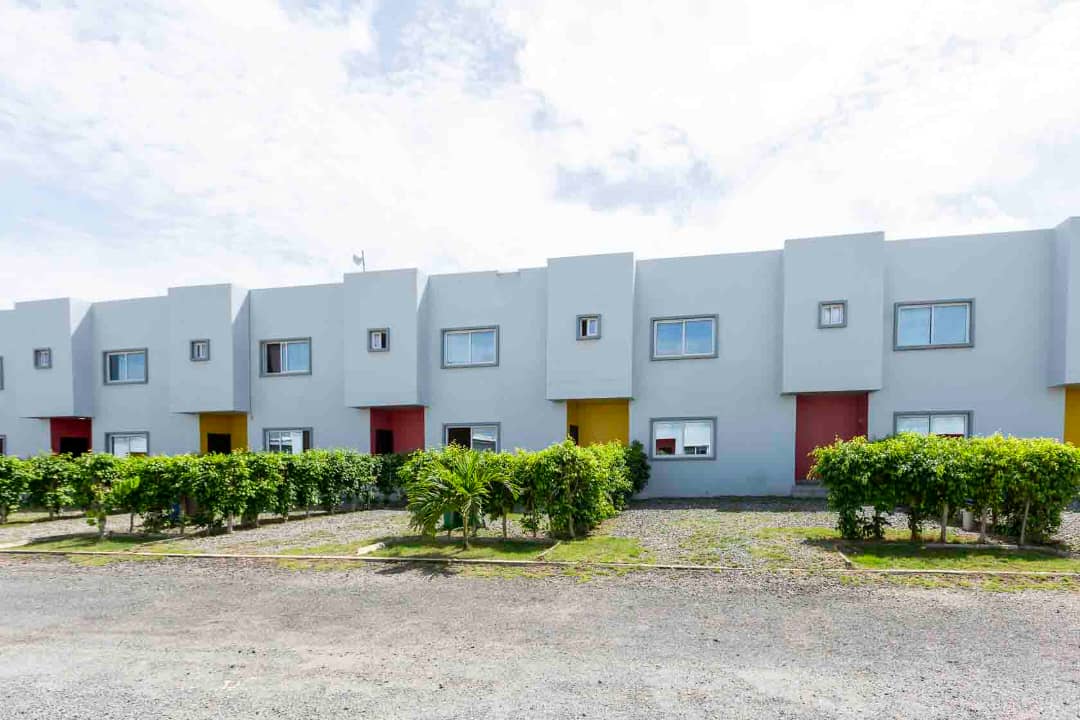 2 Bedroom House For Rent - Image 1