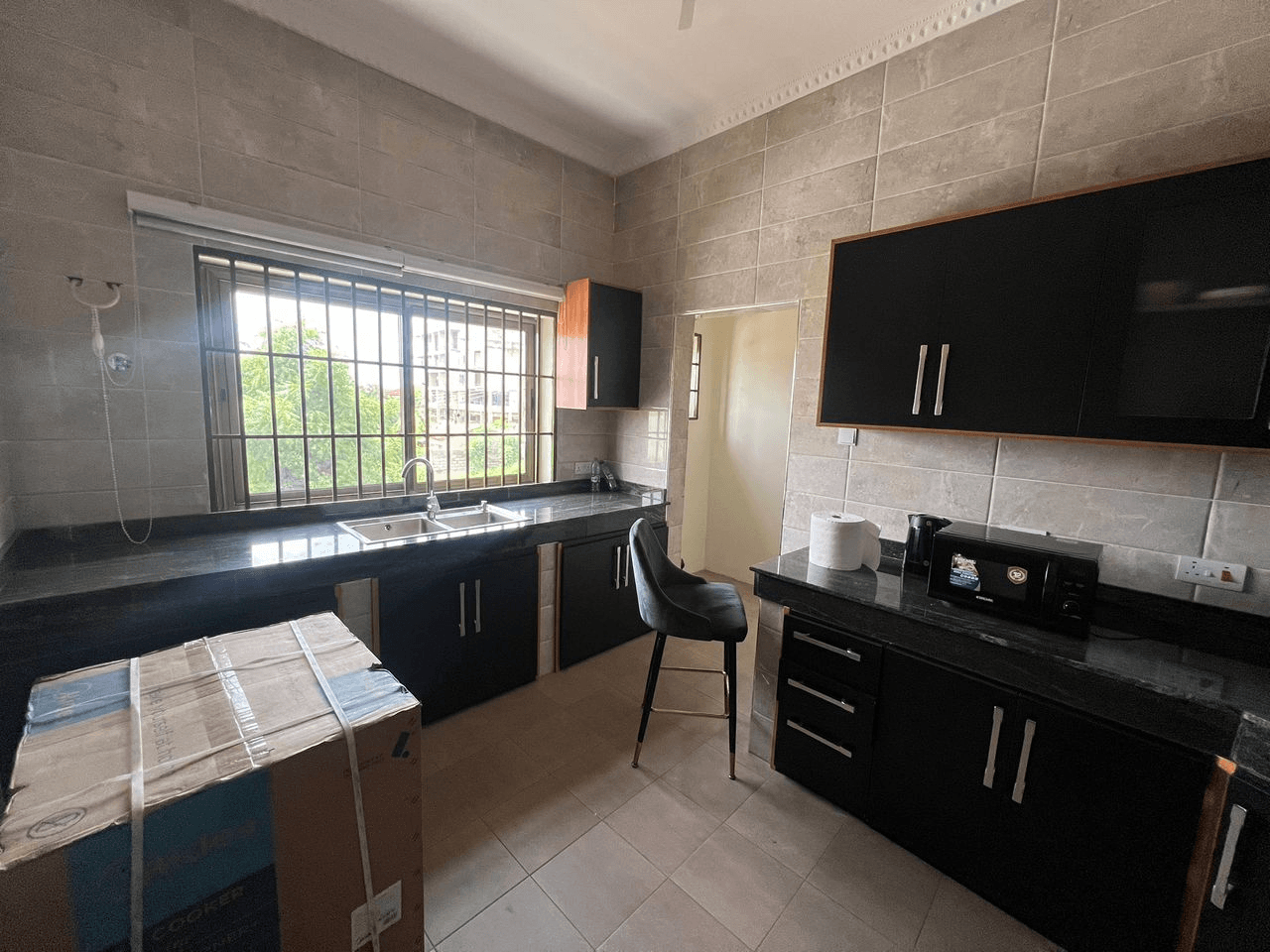 3 Bedroom Apartment - Thumbnail 2