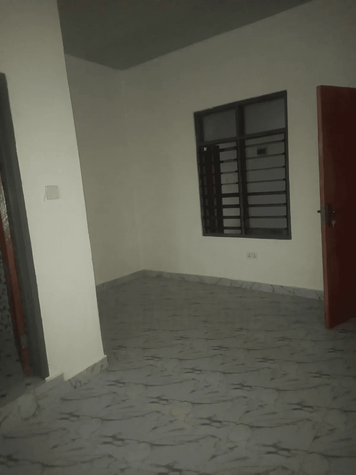 1 Bedroom Apartment - Image 1